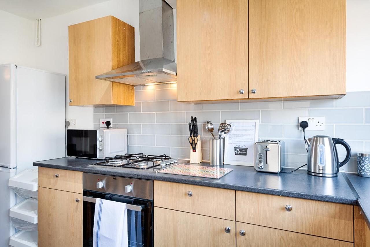 City Centre, Parking, Smart Tv'S In All Rooms Swansea Kültér fotó